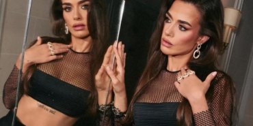 messikanin-20-yil-ozel-moda-showunda-isilti-ve-zarafet-on-plandaydi-pnJe2DWu.jpg
