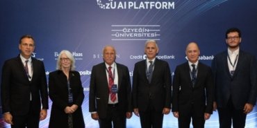ozyegin-universitesi-yapay-zek-platformu-tanitildi-jWwFuGsB.jpg