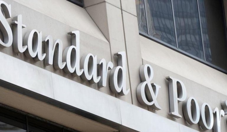 S&P, Fransa’nın kredi notunu düşürdü! Kamu borcu 2028’de GSYH’nin yüzde 121’ine çıkabilir 6 sp-fransanin-kredi-notunu-dusurdu-kamu-borcu-2028de-gsyhnin-yuzde-121ine-cikabilir-JY4JGS1i.jpg