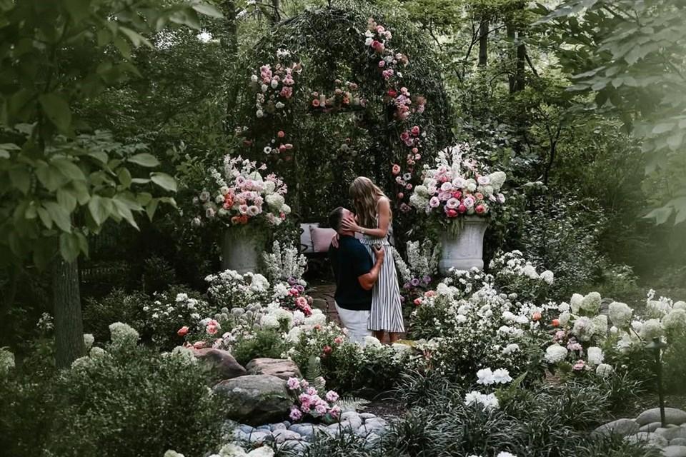 Taylor Swift ve Travis Kelce’nin Son Dedikodusu: Evlilik Teklifi ve Şov Krizi Derinleşiyor 2 Taylor Swift ve Travis Kelce’nin Son Dedikodusu: Evlilik Teklifi ve Şov Krizi Derinleşiyor