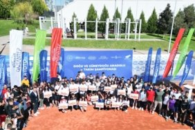 Türkiye Tenis Federasyonu’ndan Doğu ve Güneydoğu Anadolu Takım Şampiyonası Gaziantep’te Başladı 3 turkiye-tenis-federasyonundan-dogu-ve-guneydogu-anadolu-takim-sampiyonasi-gaziantepte-basladi-pwMSyvyA.jpg