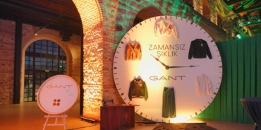gant-sonbaharkis-2025-koleksiyonunu-the-art-of-craft-konseptiyle-tersane-istanbulda-tanitti-CQiMJxPC.jpg