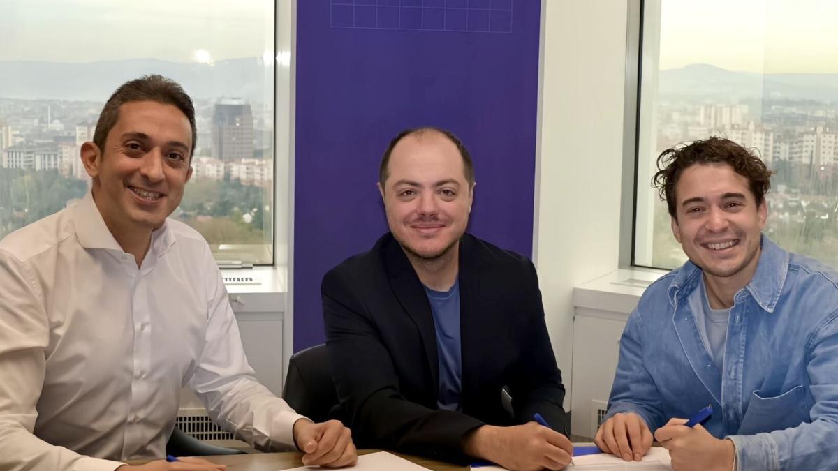İş Bankası’nın Yapay Zekâ Girişim Fabrikası, Novus’a Stratejik Yatırım Yaptı 2 is-bankasinin-yapay-zek-girisim-fabrikasi-novusa-stratejik-yatirim-yapti-j9T4ySJw.jpg
