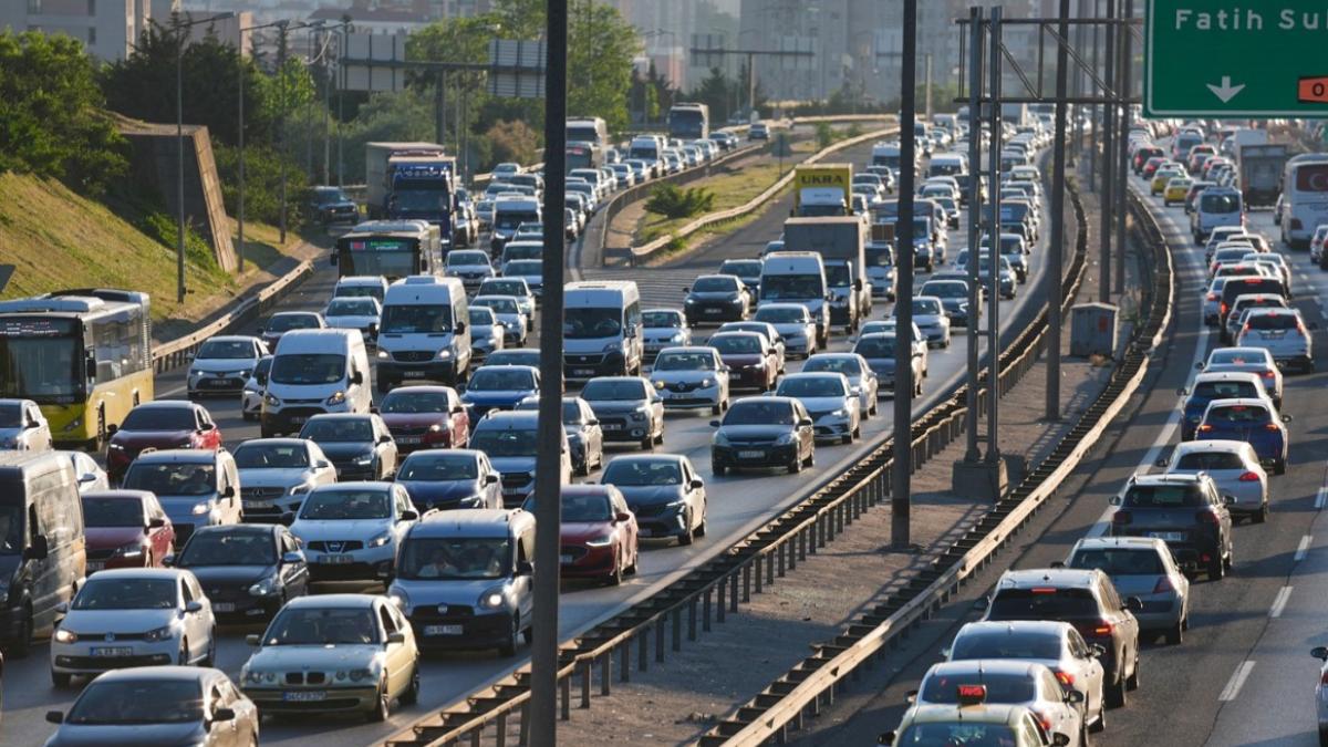 İstanbul’da 84 Güzergâhta Hız Limitleri Yenilendi 2 istanbulda-84-guzerg-hta-hiz-limitleri-yenilendi-MypfPy3L.jpg