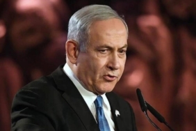 Netanyahu'nun yolsuzluk davalarından af talebi İsrail siyasetini ikiye böldü 1 netanyahunun-yolsuzluk-davalarindan-af-talebi-israil-siyasetini-ikiye-boldu-7YIxTmKJ.jpg