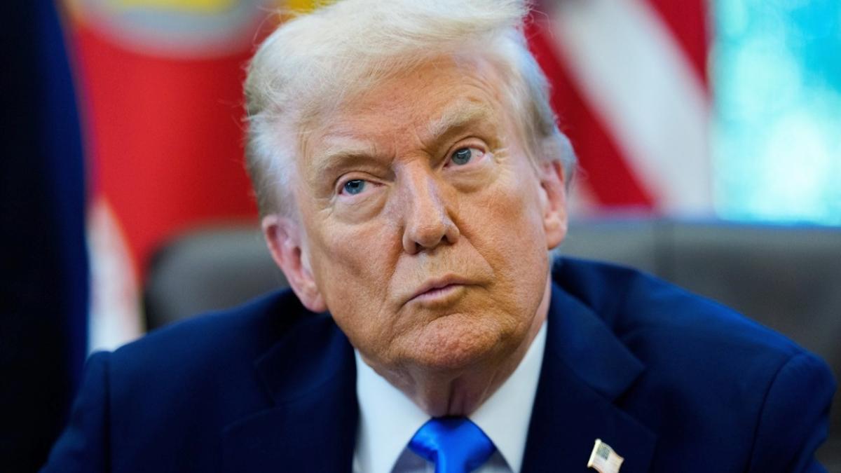 Trump, Beyaz Saray’da Finans Dünyasının Devleriyle Buluşuyor 2 trump-beyaz-sarayda-finans-dunyasinin-devleriyle-bulusuyor-c9JzzGQ8.jpg
