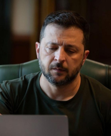 Ukrayna’da Yermak’ın evine yolsuzluk soruşturması kapsamında arama yapıldı 10 ukraynada-yermakin-evine-yolsuzluk-sorusturmasi-kapsaminda-arama-yapildi-sB75vtfD.jpg