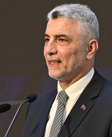 Bakan Bolat: Türkiye–ABD ticaretinde 100 milyar dolar hedefi için yol haritası netleşiyor 9 bakan-bolat-turkiyeabd-ticaretinde-100-milyar-dolar-hedefi-icin-yol-haritasi-netlesiyor-Umnn5MU7.jpg