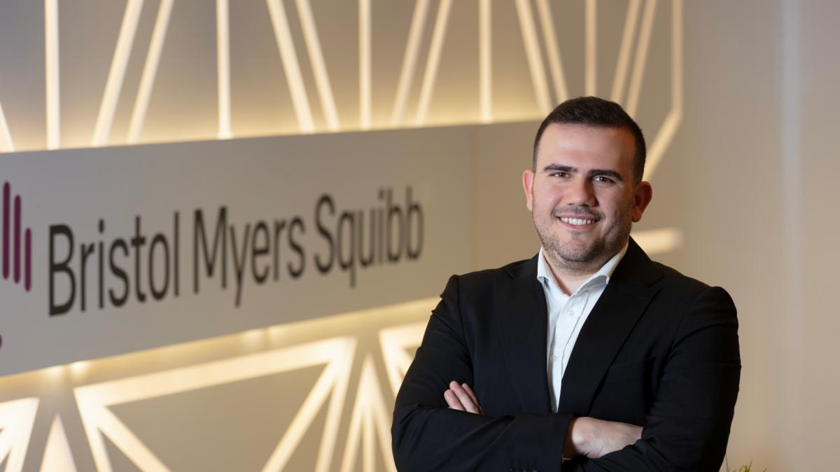Bristol Myers Squibb Türkiye’de Strateji ve Yeni Lansmanlar Liderliği Görevine Bartu Varol Atandı 2 bristol-myers-squibb-turkiyede-strateji-ve-yeni-lansmanlar-liderligi-gorevine-bartu-varol-atandi-6fJyhWx7.jpg