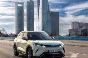 BYD'nin Küresel Satışları: Rekabetin Derinleştiği Bir Dönemde Düşüş Eğilimi 3 bydnin-kuresel-satislari-rekabetin-derinlestigi-bir-donemde-dusus-egilimi-Kp2QRYwP.jpg