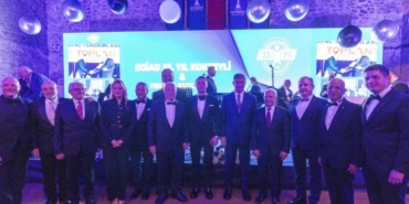 EGİAD 35. yıl kutlaması İzmir’de yeni vizyon mesajlarıyla öne çıktı 11 egiad-35-yil-kutlamasi-izmirde-yeni-vizyon-mesajlariyla-one-cikti-WhSN5qHq.jpg