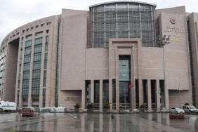 Elektronik para şirketine yasa dışı bahis ve aklama operasyonu 1 elektronik-para-sirketine-yasa-disi-bahis-ve-aklama-operasyonu-R32lK54T.jpg