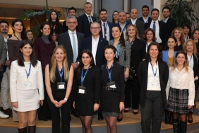 İş Bankası, Microsoft ve Logosoft’tan girişimcilere özel teknoloji ve finansman desteği 6 is-bankasi-microsoft-ve-logosofttan-girisimcilere-ozel-teknoloji-ve-finansman-destegi-mUJ4kWA3.jpg