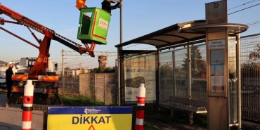 Kocaeli’de elektriği olmayan duraklar güneş enerjili aydınlatmayla modernleştiriliyor 15 kocaelide-elektrigi-olmayan-duraklar-gunes-enerjili-aydinlatmayla-modernlestiriliyor-4G1dMAIV.jpg