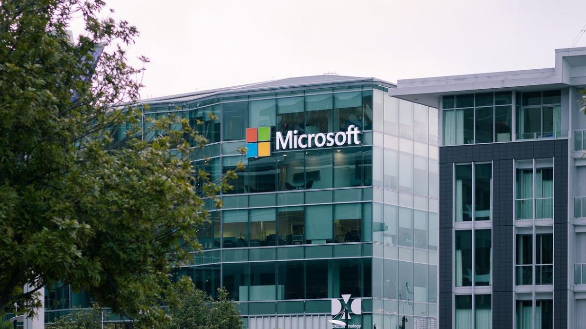 Microsoft’tan büyük karbon hamlesi 2 microsofttan-buyuk-karbon-hamlesi-ZT14mQP2.jpg
