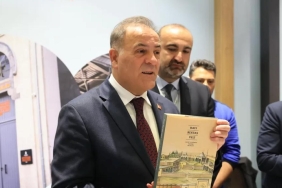 Uluslararası İstanbul Kitap Fuarı 42’nci kez kapılarını açtı 3 uluslararasi-istanbul-kitap-fuari-42nci-kez-kapilarini-acti-S9NPz8mS.jpg