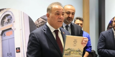 Uluslararası İstanbul Kitap Fuarı 42’nci kez kapılarını açtı 12 uluslararasi-istanbul-kitap-fuari-42nci-kez-kapilarini-acti-S9NPz8mS.jpg