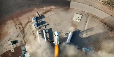 Uzay turizminde tarihi eşik! Blue Origin tekerlekli sandalyeli ilk yolcuyu uzaya taşıyor 4 uzay-turizminde-tarihi-esik-blue-origin-tekerlekli-sandalyeli-ilk-yolcuyu-uzaya-tasiyor-cATjiFIM.jpg
