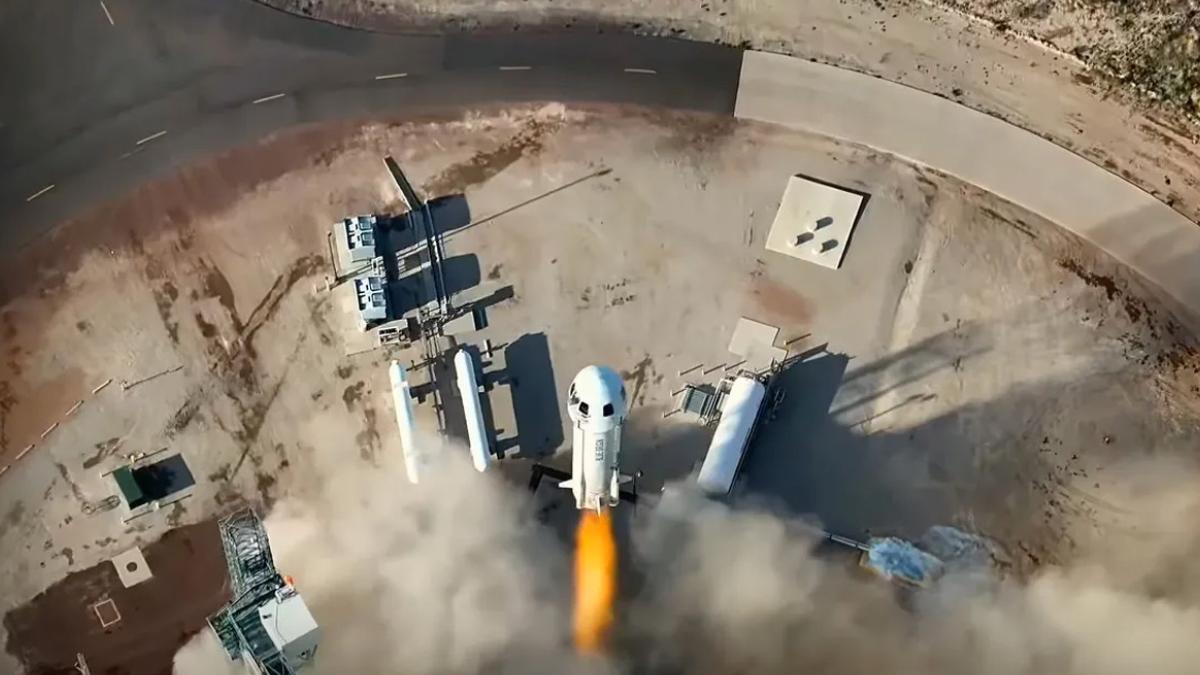 Uzay turizminde tarihi eşik! Blue Origin tekerlekli sandalyeli ilk yolcuyu uzaya taşıyor 2 uzay-turizminde-tarihi-esik-blue-origin-tekerlekli-sandalyeli-ilk-yolcuyu-uzaya-tasiyor-cATjiFIM.jpg