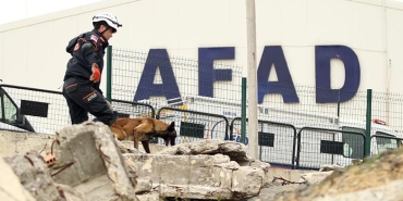 Afet yönetiminde yeni dönem! AFAD koordinasyon merkezleri için kapsamlı düzenleme yürürlüğe girdi 5 afet-yonetiminde-yeni-donem-afad-koordinasyon-merkezleri-icin-kapsamli-duzenleme-yururluge-girdi-bUqTwXxL.jpg