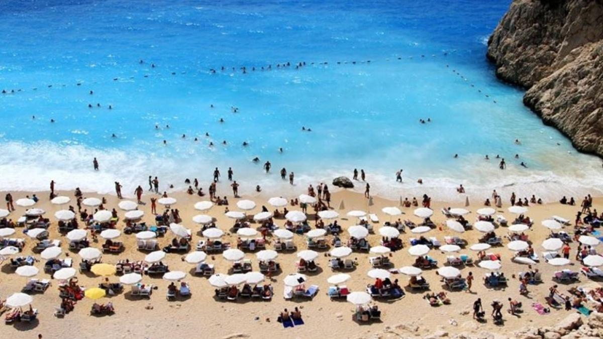 Antalya turizminde Ukrayna pazarı yüzde 23’e yakın büyüdü 2 antalya-turizminde-ukrayna-pazari-yuzde-23e-yakin-buyudu-852SKDU8.jpg