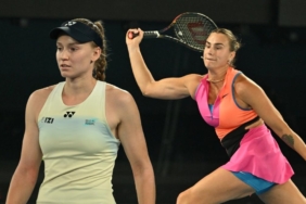 Avustralya Açık’ta kadınlar finali netleşti! Sabalenka ile Rybakina şampiyonluk için korta çıkıyor 1 avustralya-acikta-kadinlar-finali-netlesti-sabalenka-ile-rybakina-sampiyonluk-icin-korta-cikiyor-5mlpU6Cs.jpg