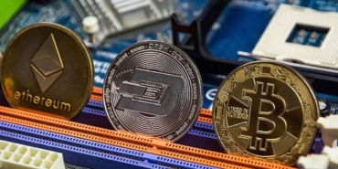 Bitcoin ve Ethereum’da Güçlü Ralli! Gözler 100 Bin Dolar Eşiğinde 8 bitcoin-ve-ethereumda-guclu-ralli-gozler-100-bin-dolar-esiginde-OWzKIJLJ.jpg