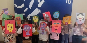 Çocuklar için ücretsiz sanat atölyeleri yaratıcılığı ve hayal gücünü buluşturuyor 2 cocuklar-icin-ucretsiz-sanat-atolyeleri-yaraticiligi-ve-hayal-gucunu-bulusturuyor-S5Z7KCUZ.jpg