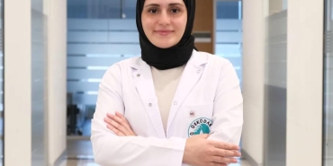 Diş beyazlatma sanıldığı kadar zararlı mı? Uzman isim doğru bilinen yanlışları anlattı 3 dis-beyazlatma-sanildigi-kadar-zararli-mi-uzman-isim-dogru-bilinen-yanlislari-anlatti-uCCsb4te.jpg