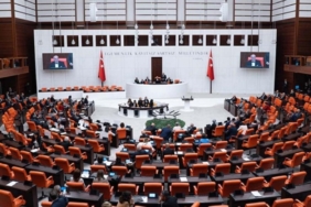 fahis-aidatlara-fren-geliyor-mu-mecliste-yeni-teklifin-kritik-maddeleri-Ad4OReAY.jpg