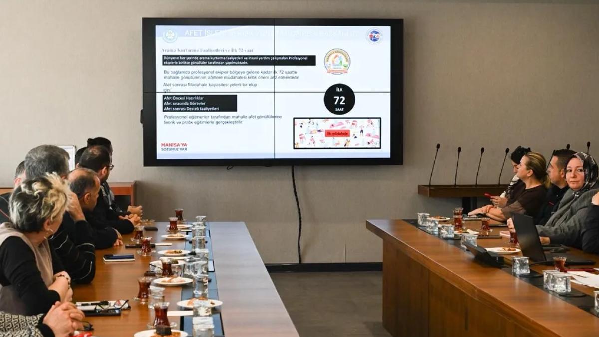 Manisa’da afetlere karşı mahalle temelli gönüllülük seferberliği başlıyor 2 manisada-afetlere-karsi-mahalle-temelli-gonulluluk-seferberligi-basliyor-mhjtYWJU.jpg