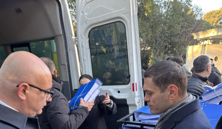 Martı TAG’dan İzmir’de Paylaşımlı Yolculuk İçin 48 Bin İmza 1 marti-tagdan-izmirde-paylasimli-yolculuk-icin-48-bin-imza-7Epd4cF6.jpg
