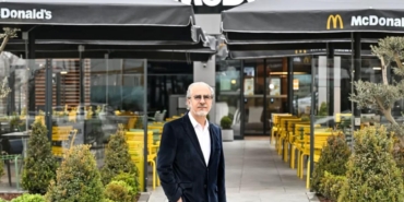 McDonald’s Türkiye 2025’te Büyümesini Sürdürdü ve 500 Restoran Hedefini Açıkladı 9 mcdonalds-turkiye-2025te-buyumesini-surdurdu-ve-500-restoran-hedefini-acikladi-KQwr8xMN.jpg