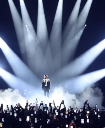 megastar-istanbulda-sahne-aldi-muzik-soleni-hafizalara-kazindi-BMqTtYBl.jpg