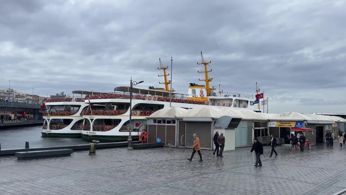 Olumsuz hava koşulları nedeniyle İstanbul’da tüm vapur seferleri durduruldu 2 olumsuz-hava-kosullari-nedeniyle-istanbulda-tum-vapur-seferleri-durduruldu-sFq4O6Zd.jpg