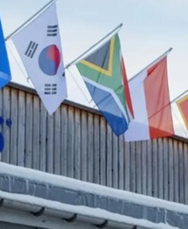 schneider-electricten-davos-mesaji-yapay-zek-ve-enerji-artik-ayrilmaz-bir-butun-XC9ZzJ6y.jpg