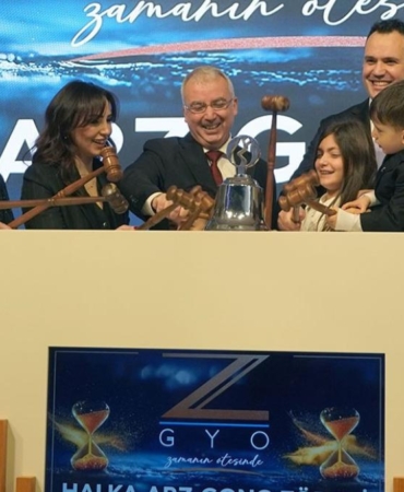ZGYO Borsa İstanbul’da gongla işlem görmeye başladı 2 zgyo-borsa-istanbulda-gongla-islem-gormeye-basladi-j3KlNlws.jpg