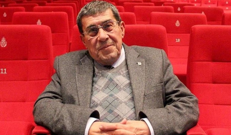 zihni-goktay-duserek-kalca-kemigini-kirdi-CtceGqfw.jpg