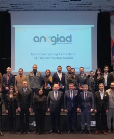 ANTGİAD toplantısında net mesaj Belirsizlik değil hazırlıksızlık risk 2 antgiad-toplantisinda-net-mesaj-belirsizlik-degil-hazirliksizlik-risk-YJ5xgggO.jpg