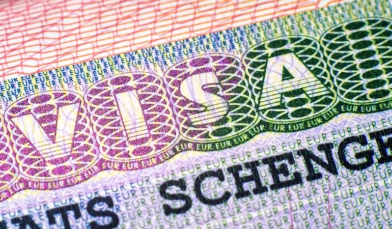 Avrupa Birliği Schengen Vizesinde 90 Gün Kuralını Esnetmeye Hazırlanıyor 1 avrupa-birligi-schengen-vizesinde-90-gun-kuralini-esnetmeye-hazirlaniyor-JnQq8yfl.jpg