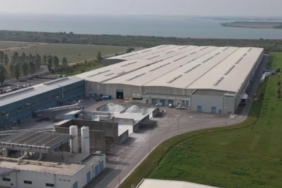 Şişecam’dan İtalya’da 25 Milyon Euroluk Hamle Avrupa’da Kaplamalı Cam Kapasitesi İkiye Katlandı 1 sisecamdan-italyada-25-milyon-euroluk-hamle-avrupada-kaplamali-cam-kapasitesi-ikiye-katlandi-BBajbI1j.jpg
