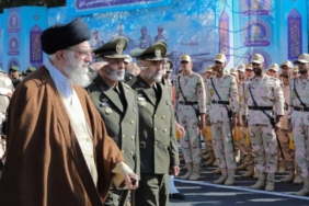 trumptan-iran-devrim-muhafizlarina-sert-mesaj-silah-birakin-ya-da-sonuclarina-katlanin-5yWhfO1J.jpg
