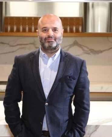 Unilever Food Solutions Türkiye’de üst yönetim görevini Oğulcan Oğuzcan devraldı 10 unilever-food-solutions-turkiyede-ust-yonetim-gorevini-ogulcan-oguzcan-devraldi-KjKGOvsl.jpg