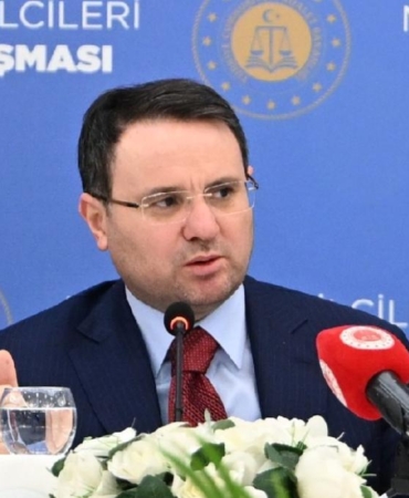 adalet-bakani-akin-gurlek-terorsuz-turkiye-sureci-ve-yeni-yargi-duzenlemeleri-hakkinda-konustu-qeIHZBmk.jpg