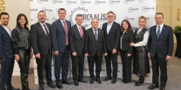 bursada-balkan-is-dunyasi-iftar-sofrasinda-bulustu-GzPpPuP1.jpg