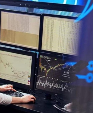 Jeopolitik Fırtına Piyasaları Sarstı: Altın Rekor Kırdı, Petrol 4 Yılın Zirvesinde 2 jeopolitik-firtina-piyasalari-sarsti-altin-rekor-kirdi-petrol-4-yilin-zirvesinde-FiiRwXjC.jpg