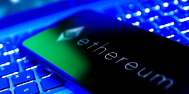 kripto-onculerinden-erik-voorhees-yeniden-ethereum-topluyor-56-milyon-dolarlik-alim-yapti-jOCjQkmP.jpg