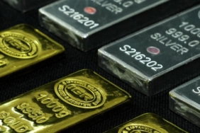 Orta Doğu Gerilimi Altın ve Gümüşü Uçurdu: Gram Altın 8.250 TL’yi Gördü 4 orta-dogu-gerilimi-altin-ve-gumusu-ucurdu-gram-altin-8250-tlyi-gordu-GTg6EV2z.jpg