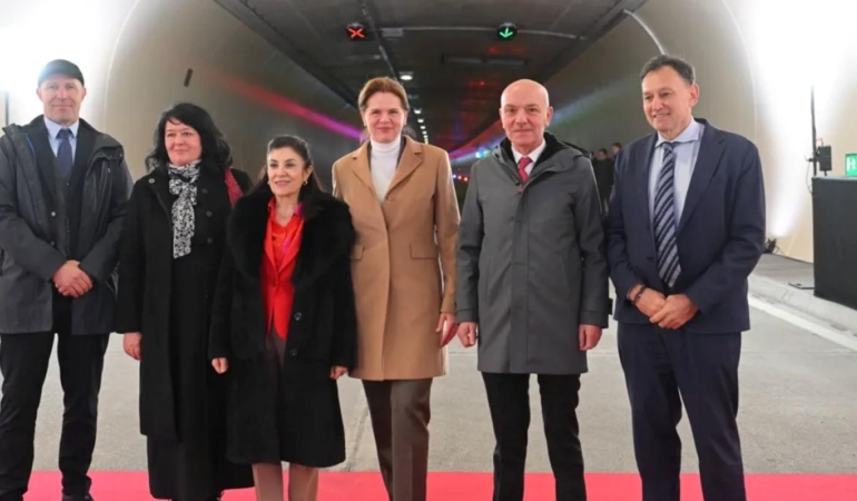 Türk imzası Avrupa’nın kalbinde! Karavanke Tüneli trafiğe açıldı 1 turk-imzasi-avrupanin-kalbinde-karavanke-tuneli-trafige-acildi-5jl9F54u.jpg
