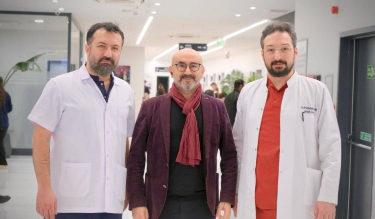 uzmanlardan-uyari-meme-kanserinde-erken-tani-hayat-kurtariyor-uj65fDw5.jpg